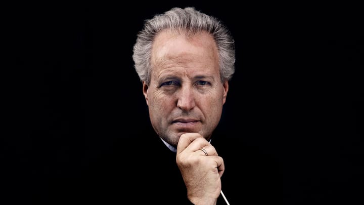Honeck Conducts Mozart’s Requiem